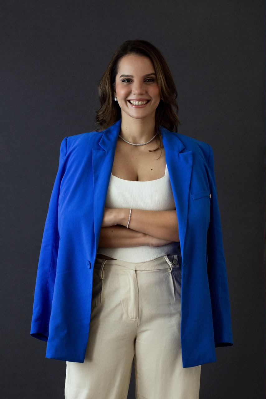 Dra. Isadora Abrão de Souza Damo