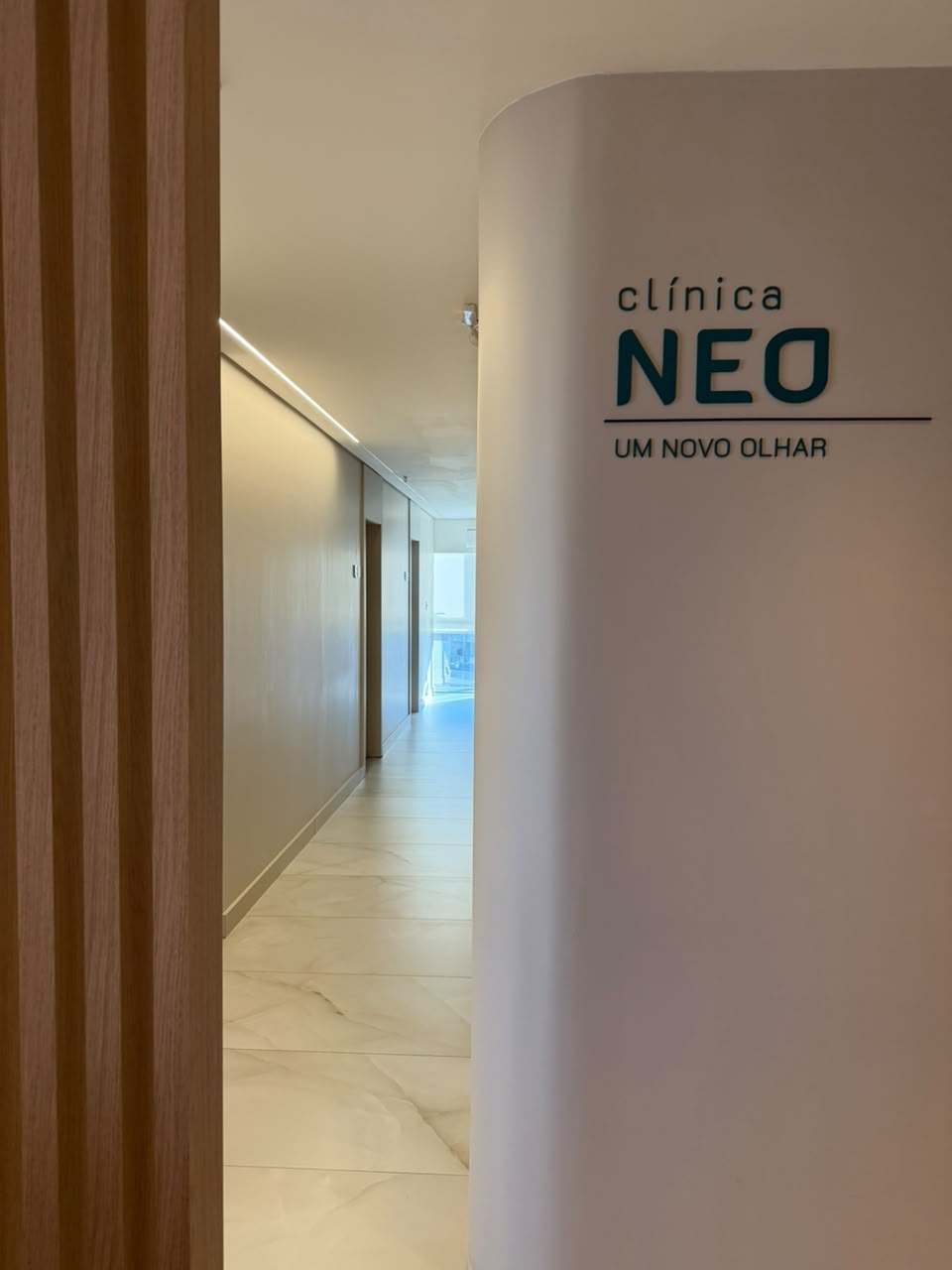 Recepção do consultório do Dr. Eduardo Perin
